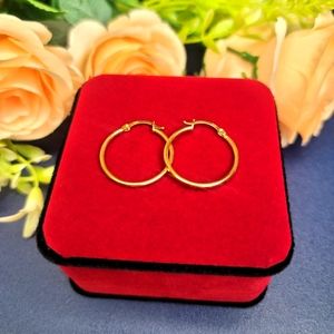 18k Gold loop earrings